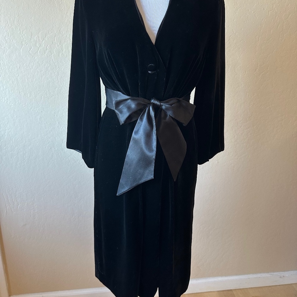 Alfani velvety jacket with silk tie size 4